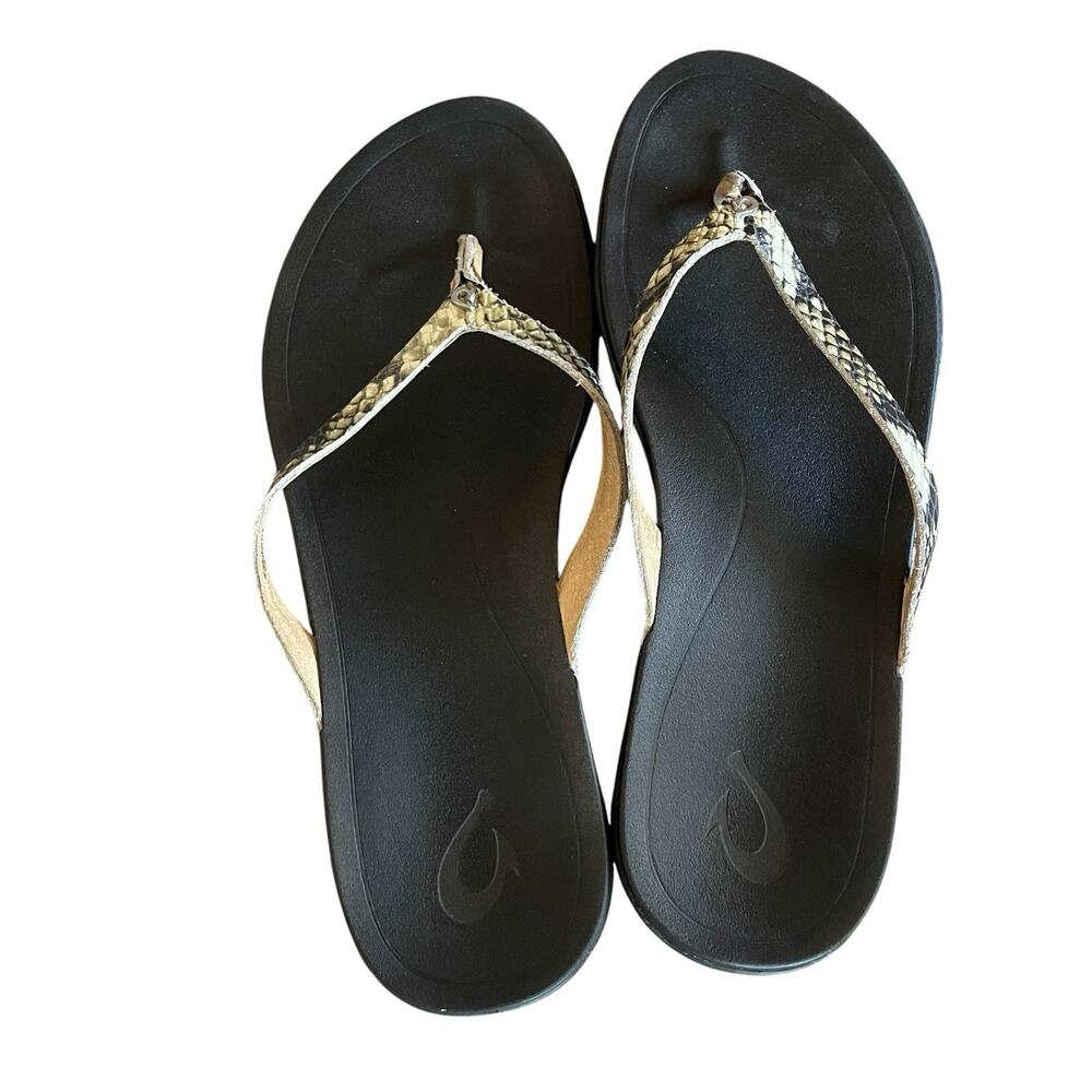 OLUKAI Ho'Opio Women's Size 8/38 Snake Print Leather Thong Flip Flop Sandals - Picture 3 of 7